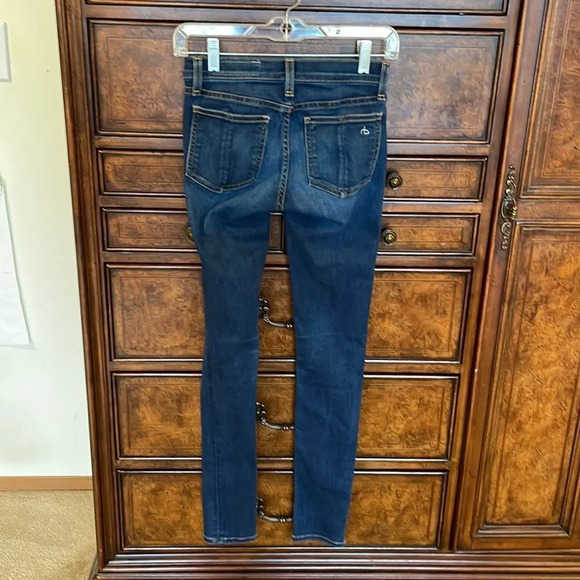 RAG and Bone woman’s skinny jeans - Picture 3 of 11